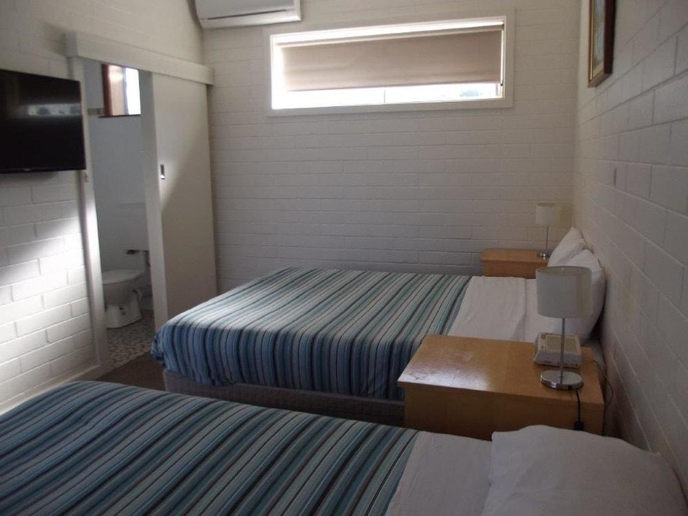 Guichen Bay Motel โรบ ภายนอก รูปภาพ