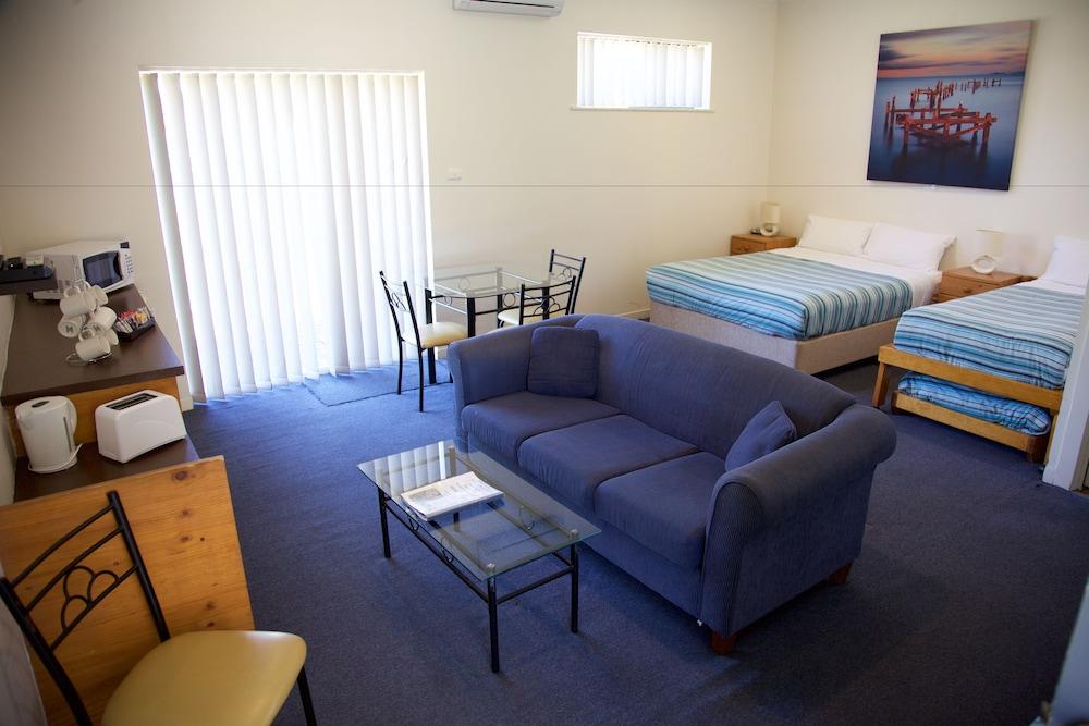 Guichen Bay Motel โรบ ภายนอก รูปภาพ