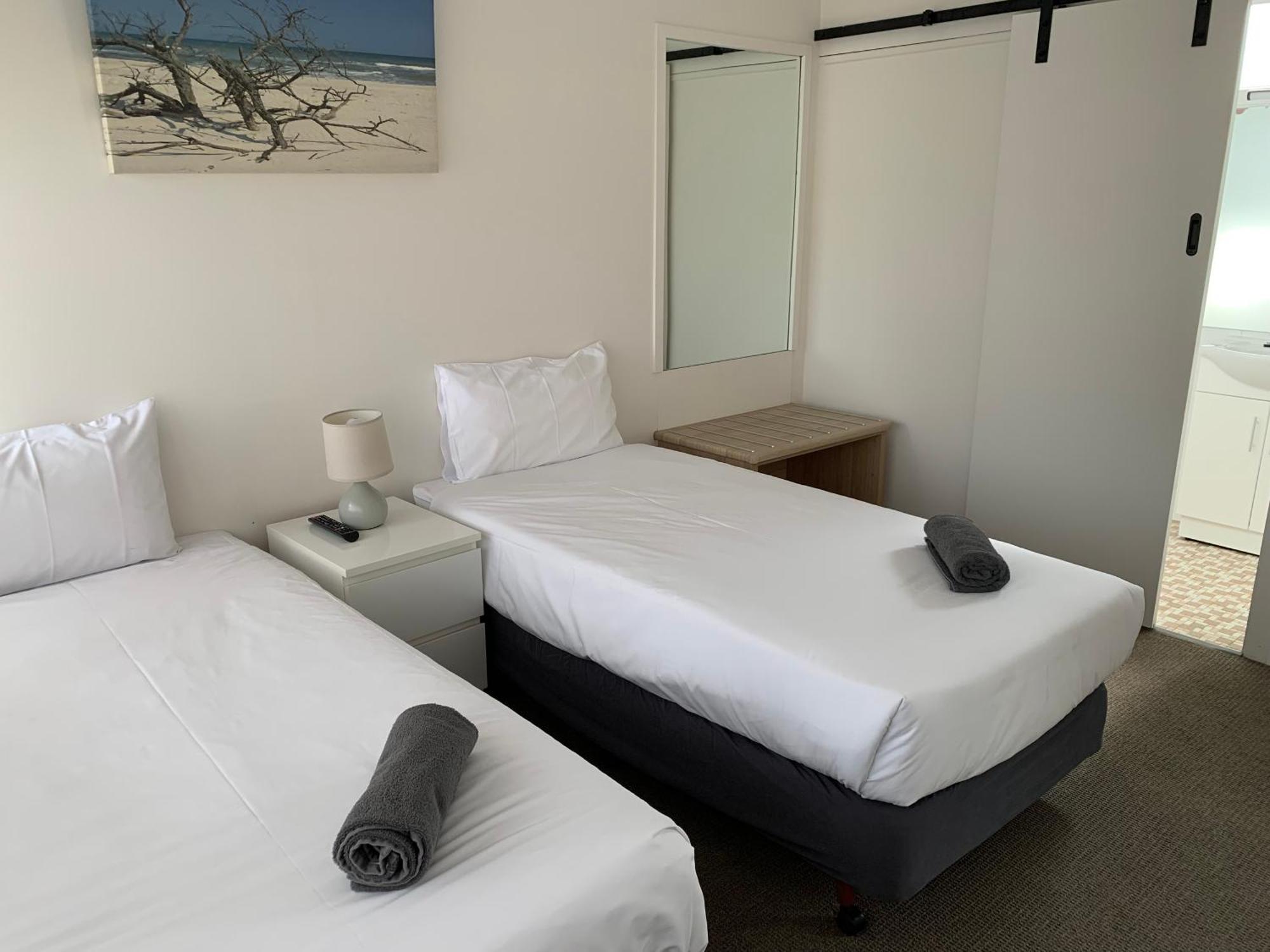 Guichen Bay Motel โรบ ภายนอก รูปภาพ