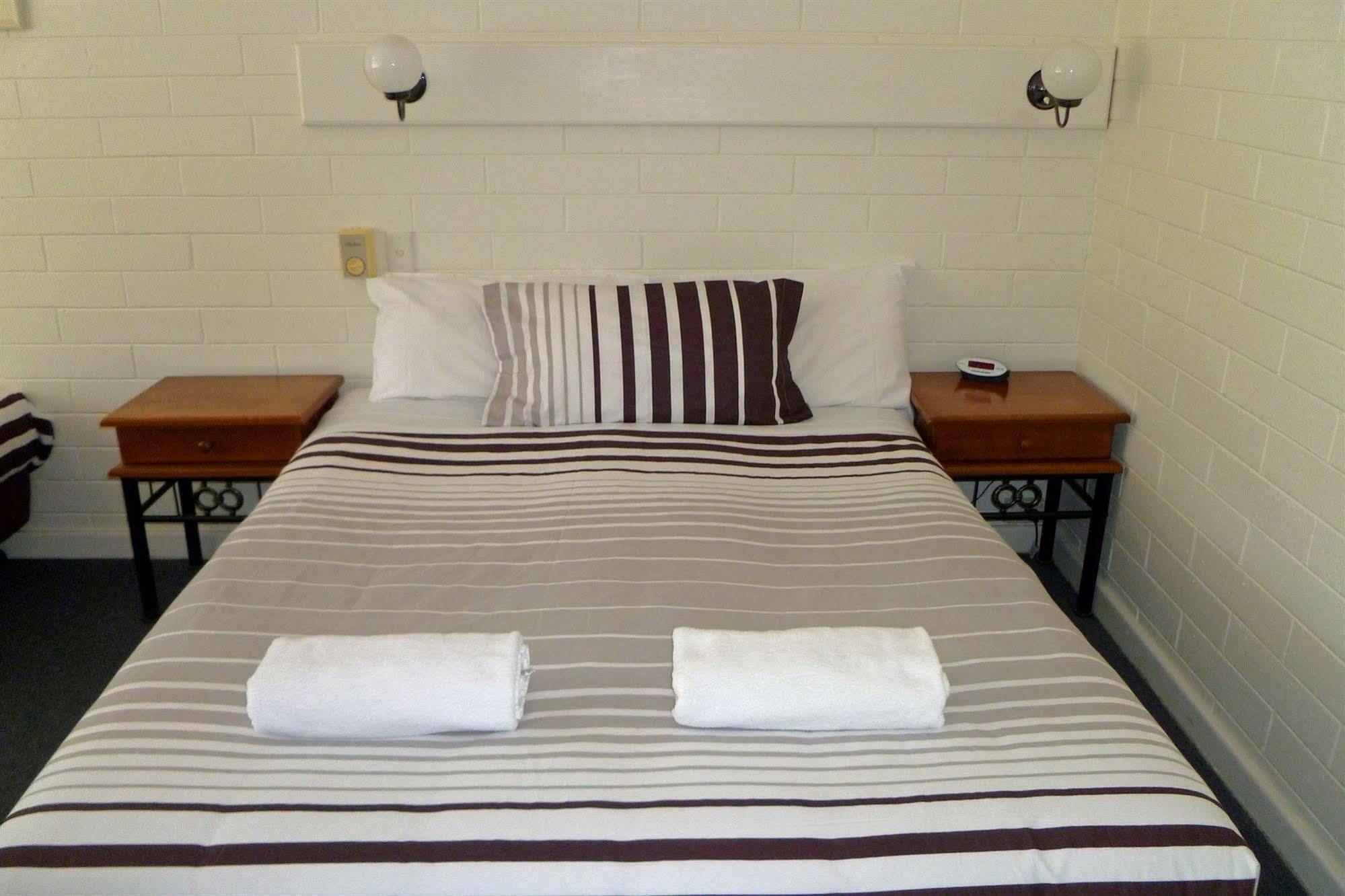 Guichen Bay Motel โรบ ภายนอก รูปภาพ